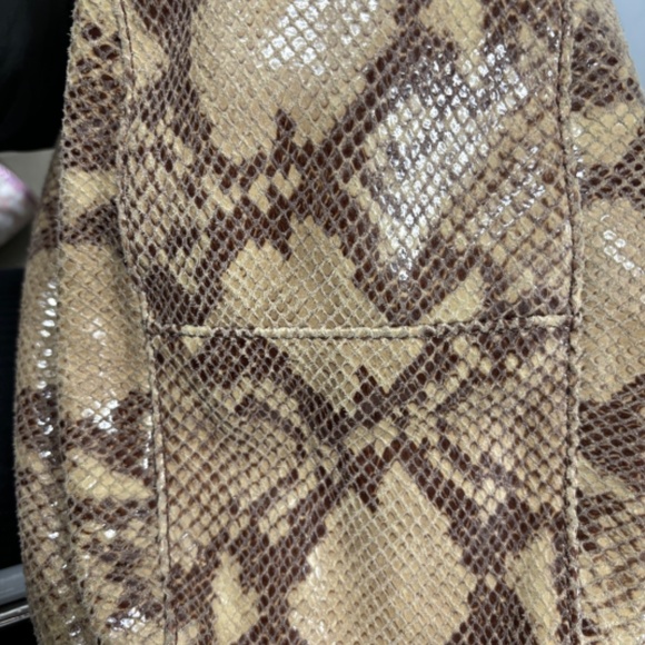 MICHAEL KORS BAG - Picture 4 of 5